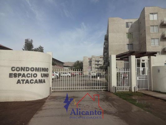 Departamento en Condominio Espacio Uno.