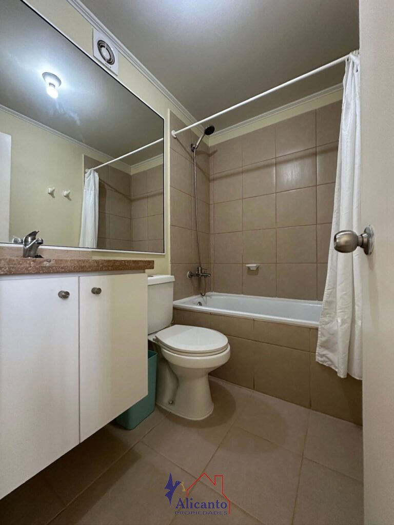 Departamento en venta Amoblado, Condominio Los Tamarindos III