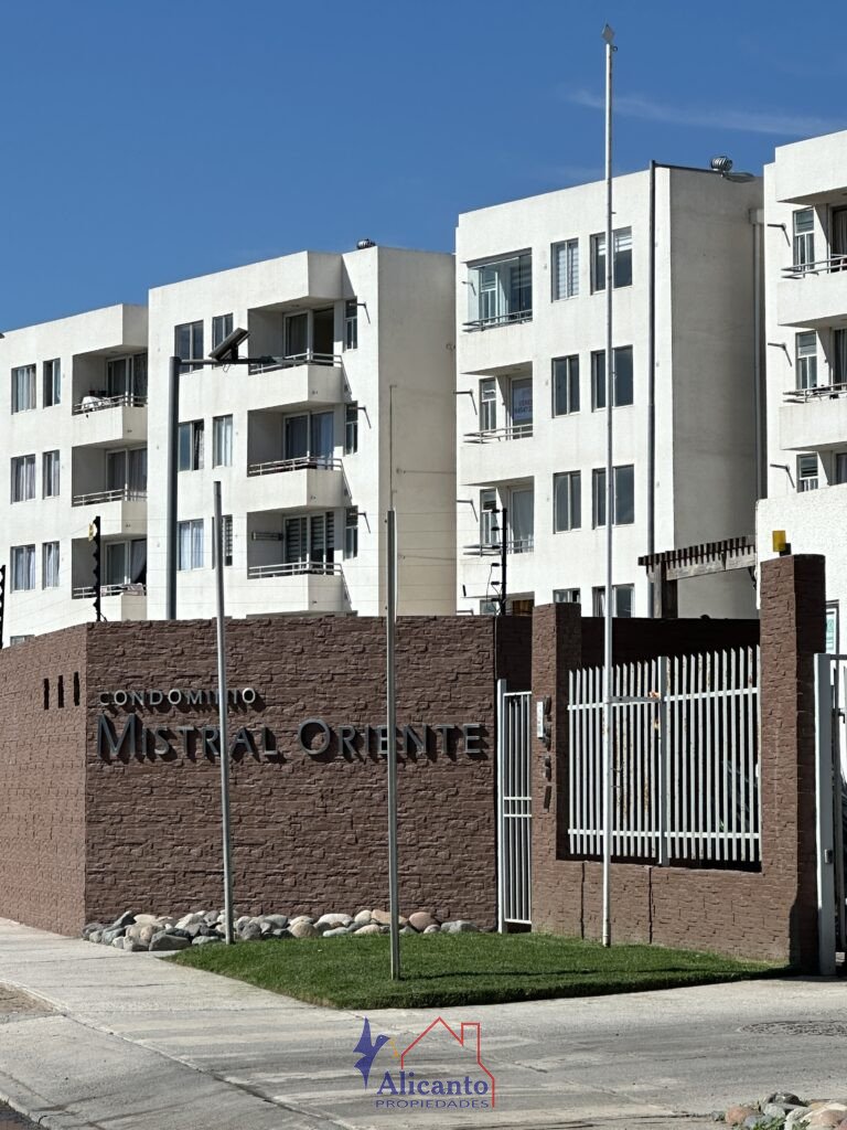 Departamento amoblado Condominio Gabriela Mistral Oriente
