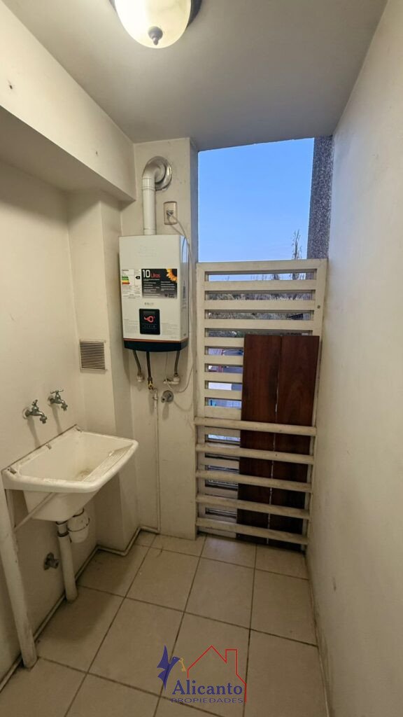 Departamento en Condominio Espacio Uno.