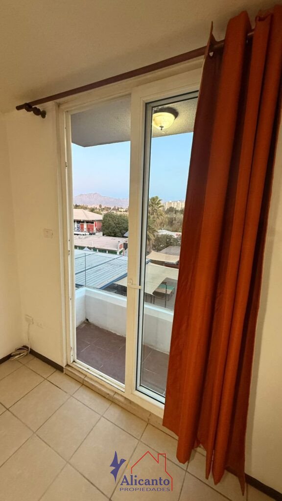 Departamento en Condominio Espacio Uno.