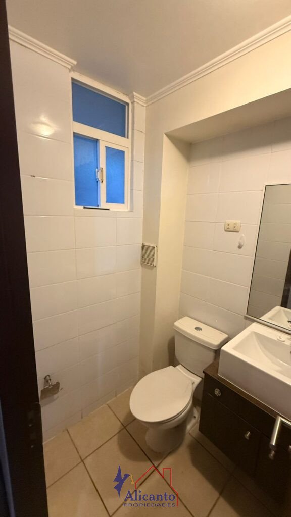 Departamento en Condominio Espacio Uno.