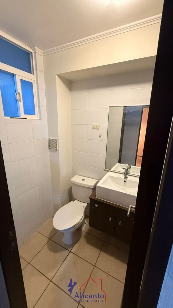 Departamento en Condominio Espacio Uno.